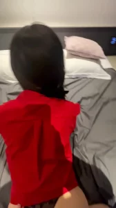 [原创] 调教上道的良家小少妇，自带小玩具，喷的满床都是水